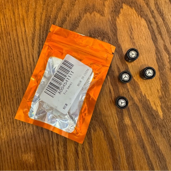 MERCEDES BENZ 4PCS Tire Caps Aluminum Alloy Valve Stem Cap Decorative Accessory - Picture 2 of 2